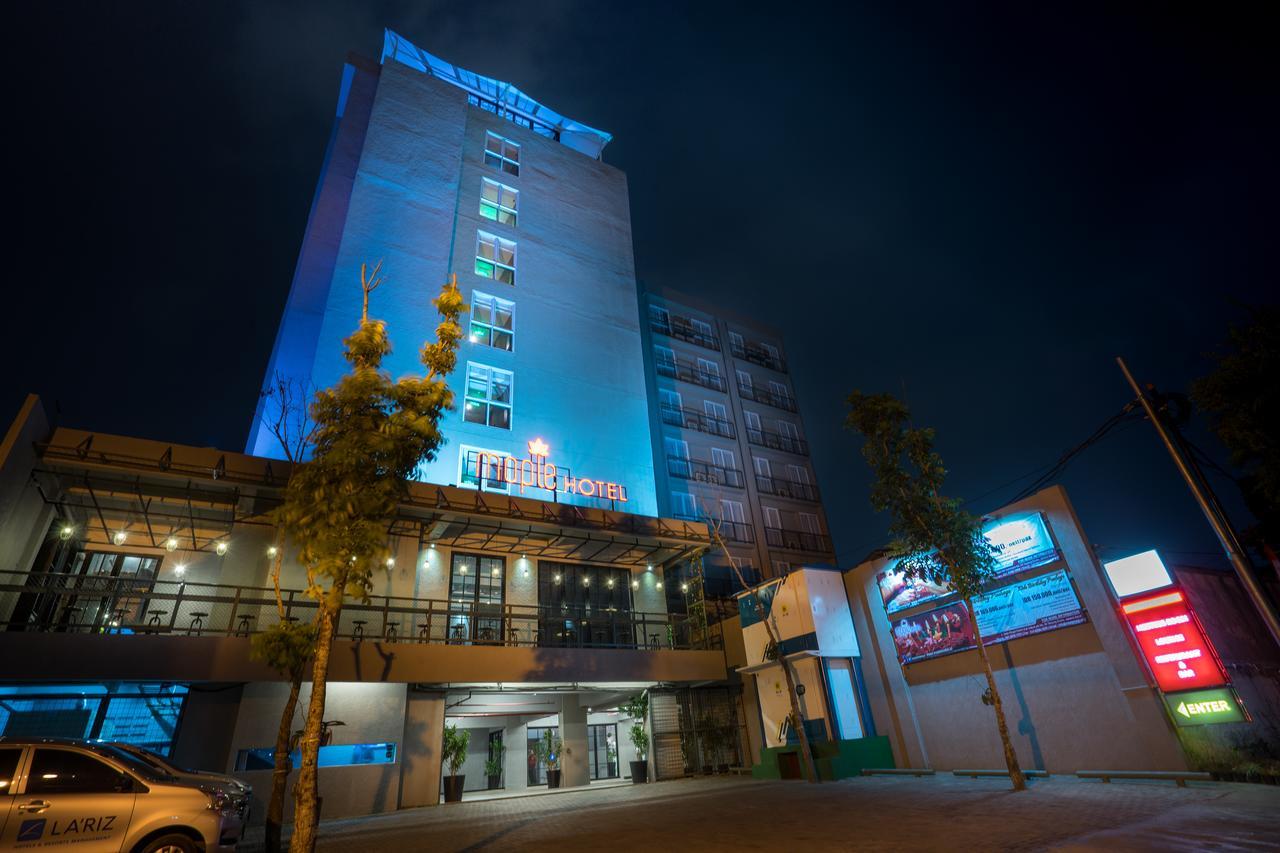 Maple Hotel Grogol Jacarta Exterior foto